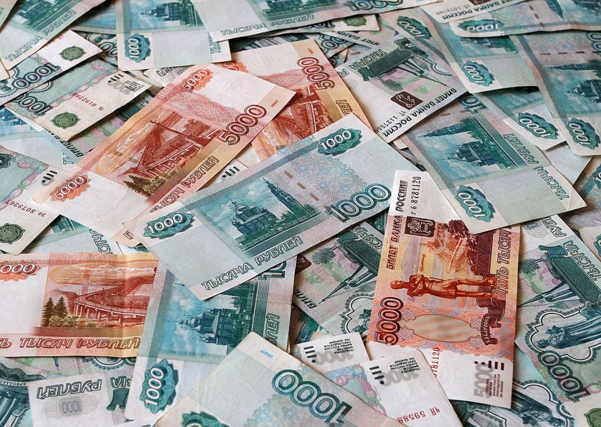 270 000 рублей россии в долларах